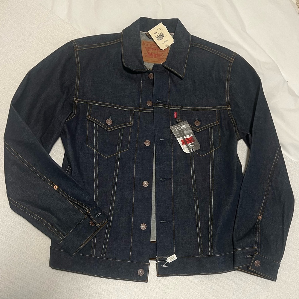 Men’s Levi’s jeans jacket NWT Never worn